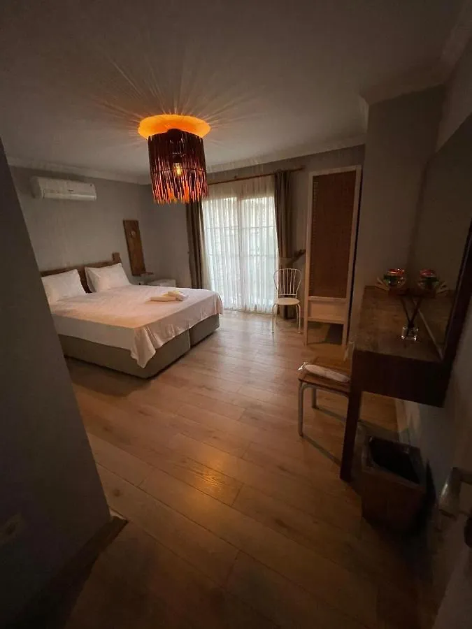Roop Alacati Hotel Bed & Breakfast